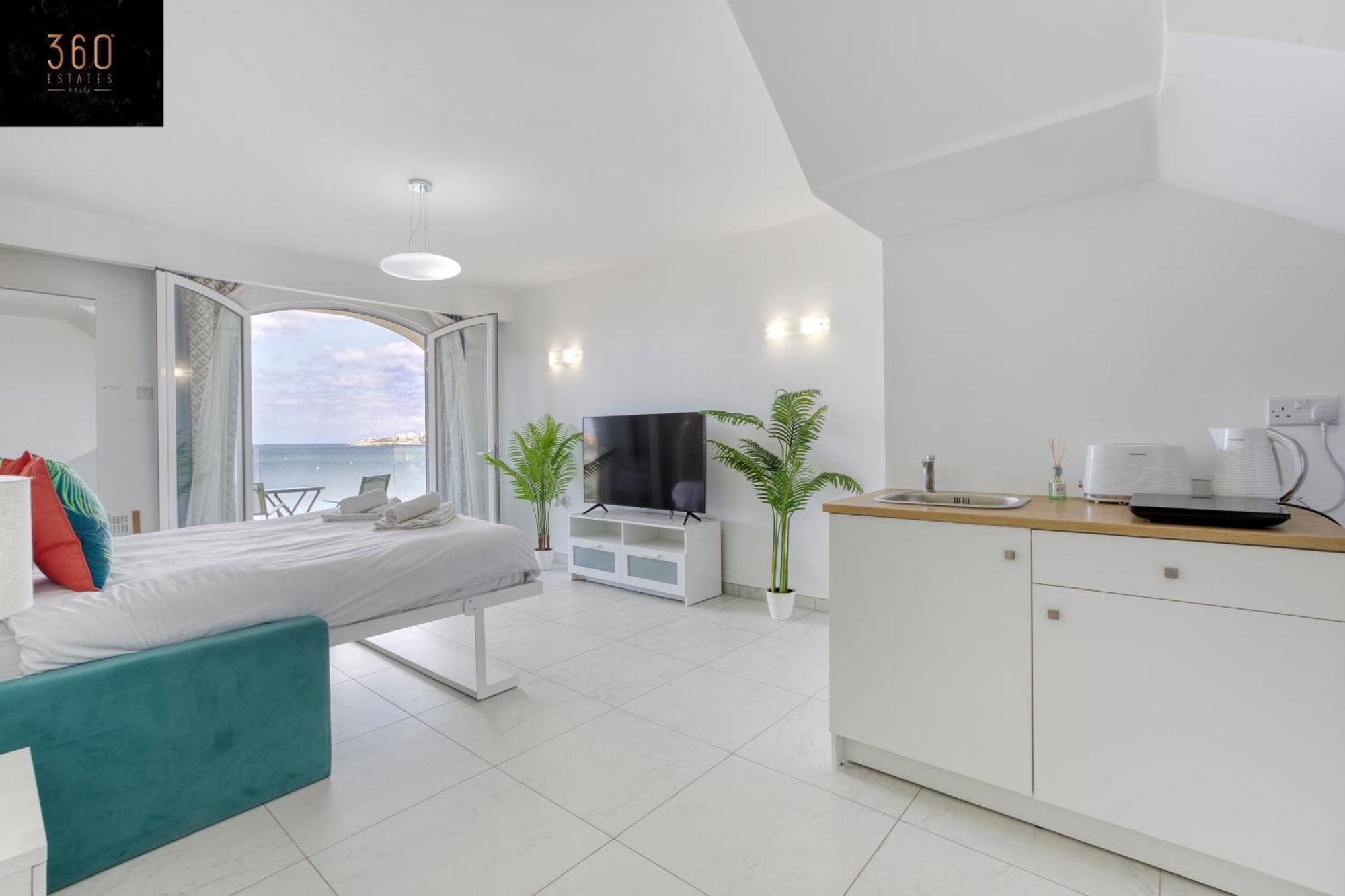 Apartment Seafront, With Private Seaview Terrace By 360 Estates St. Paul's Bay